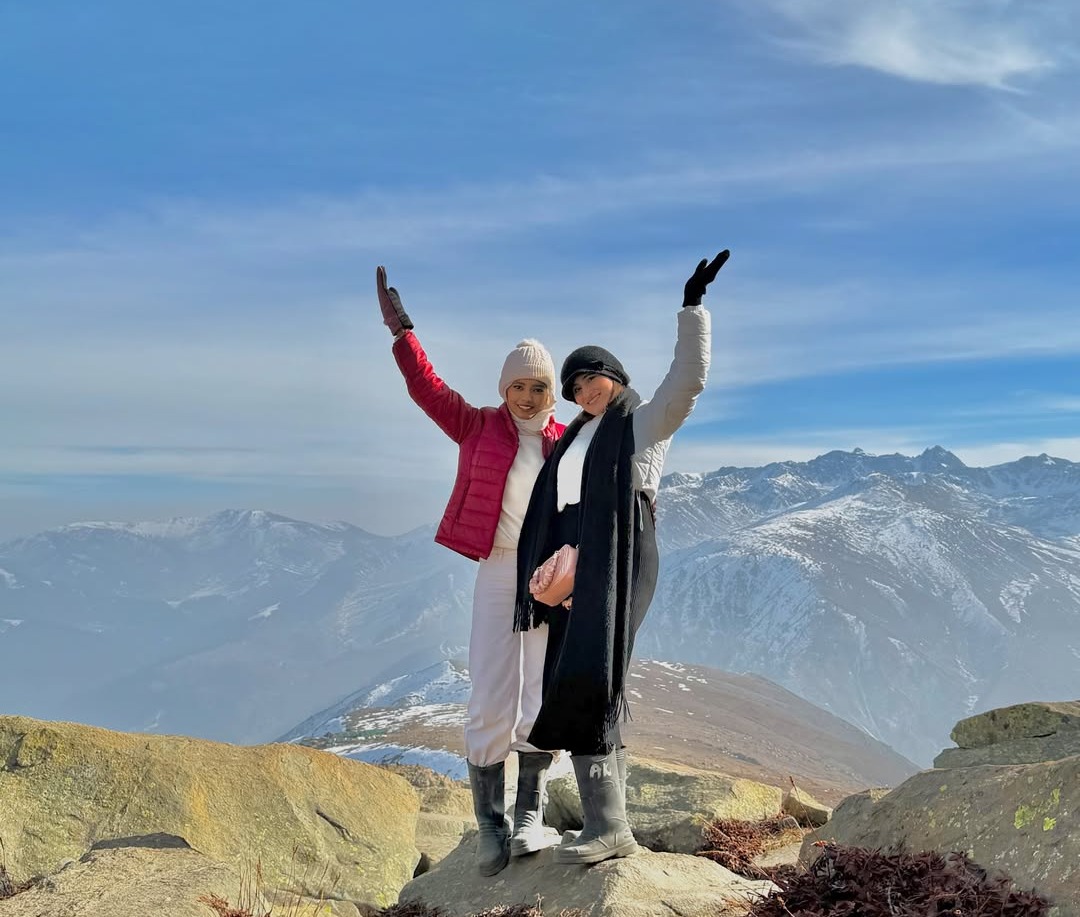  Heaven & Harmony: Kashmir to Katra 9-Day Scenic Tour Package